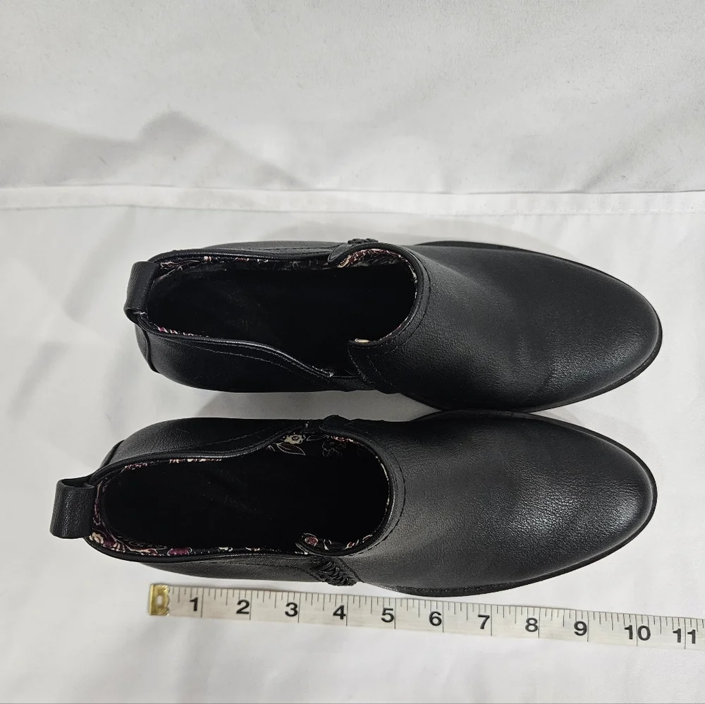 Baretraps Lidian Black Block Heel Booties Womens Size 8.5